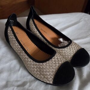 bernie mev. Metallic Beige Woven Ballet Flats with Black Trim